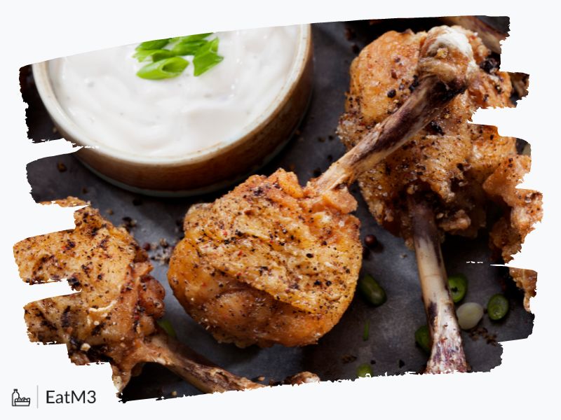 Salt and Pepper Chicken Wings | Yán Suān Jīchì Yǒu Yìyè Jiǎngyán : Small Plates/Snack in Chinese cuisine - Recipe, Calorie Info, Healthy alternatives & more on EatM3